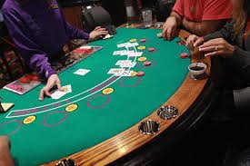 v2455 v2455 par Money Train slot room
